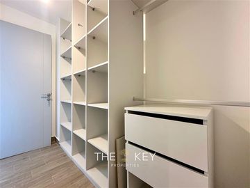 Departamento en Venta en Alférez Real - Miguel Claro
