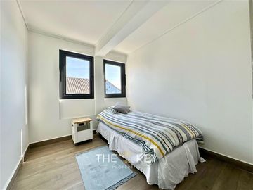 Departamento en Venta en Alférez Real - Miguel Claro