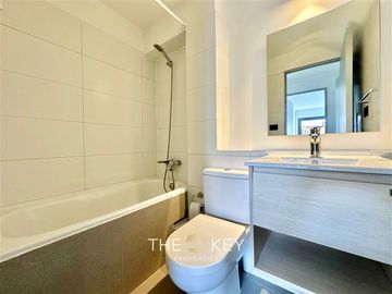 Departamento en Venta en Alférez Real - Miguel Claro