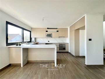 Departamento en Venta en Alférez Real - Miguel Claro