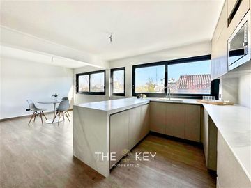 Departamento en Venta en Alférez Real - Miguel Claro