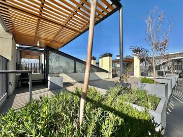 Departamento en Venta en Alférez Real - Miguel Claro