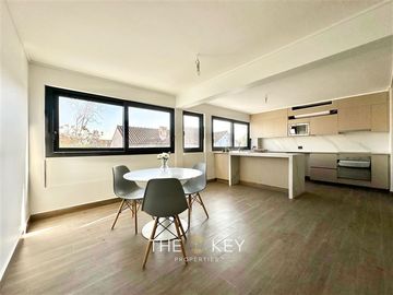Departamento en Venta en Alférez Real - Miguel Claro
