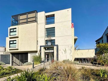 Departamento en Venta en Alférez Real - Miguel Claro