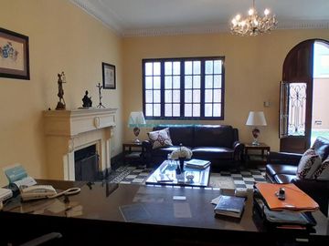 Casas como Oficina Alquiler AV. DOS DE MAYO  - MIRAFLORES