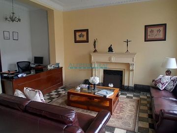 Casas como Oficina Alquiler AV. DOS DE MAYO  - MIRAFLORES