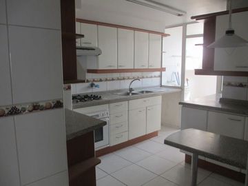 Departamento en Venta en Martìn de Zamora // Hernando de Magallanes