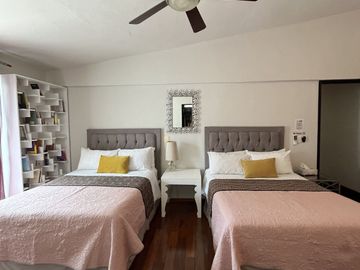 Casa en Venta y Renta en Zona Hotelera