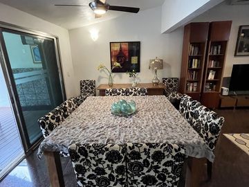 Casa en Venta y Renta en Zona Hotelera