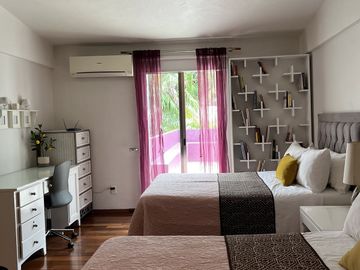 Casa en Venta y Renta en Zona Hotelera