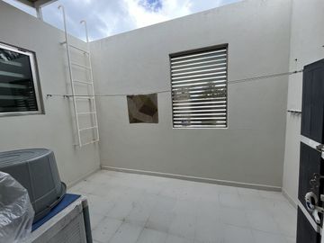 Casa en Venta y Renta en Zona Hotelera