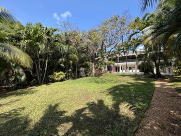 Casa en Venta y Renta en Zona Hotelera