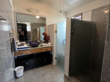 Casa en Venta y Renta en Zona Hotelera