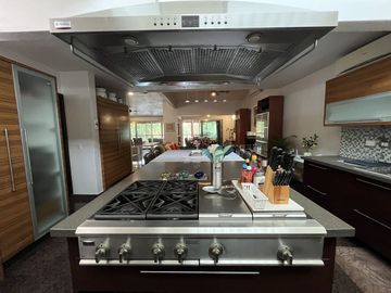 Casa en Venta y Renta en Zona Hotelera
