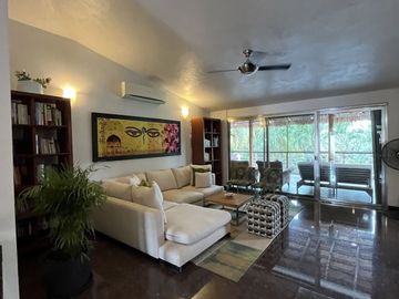 Casa en Venta y Renta en Zona Hotelera