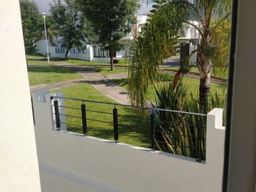 CASA EN VENTA EN BELLATERRA