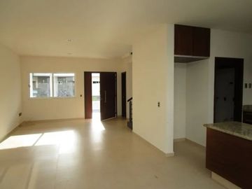 CASA EN VENTA EN BELLATERRA