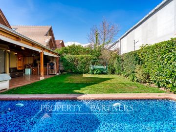 Venta de hermosa casa en Condominio sector Las Perdices de Peñalolén