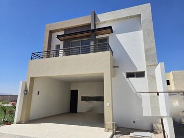 CASA EN VENTA EN SECTOR VIÑEDOS TORREÓN, COAHUILA