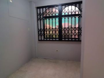 VENTA CASA RENTERA CDLA SIMON BOLIVAR CERCA DEL MALL DEL SOL  (CMC)