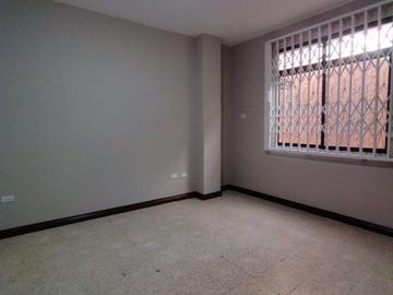 VENTA CASA RENTERA CDLA SIMON BOLIVAR CERCA DEL MALL DEL SOL  (CMC)