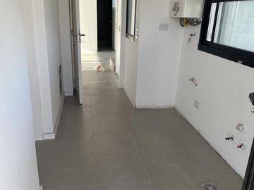 CASA EN VENTA  5 Amb -  LAGOS DE CANNING 1 - CANNING