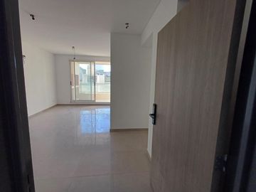 Dpto 3 amb, 1° B, 73.38 m2 total, c/balcón al cfte y cochera, Villa Devoto.