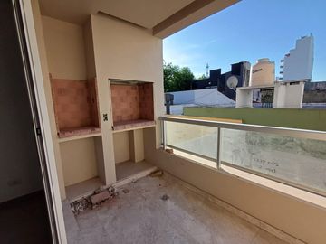 Dpto 3 amb, 1° B, 73.38 m2 total, c/balcón al cfte y cochera, Villa Devoto.