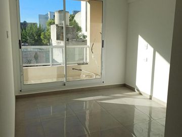 Dpto 3 amb, 1° B, 73.38 m2 total, c/balcón al cfte y cochera, Villa Devoto.