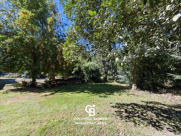 VENTA Casa 5 ambientes 157 m2 sobre lote 975 m2 en Barrio Norte Villa la Angostura