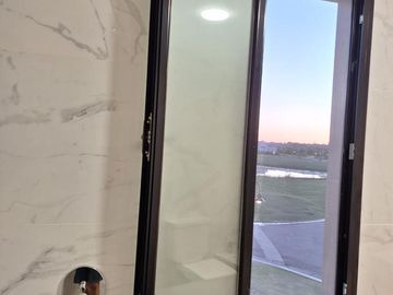 Casa en venta - 3 Dormitorios 3 Baños - Cochera - 1019,15Mts2 - Escobar