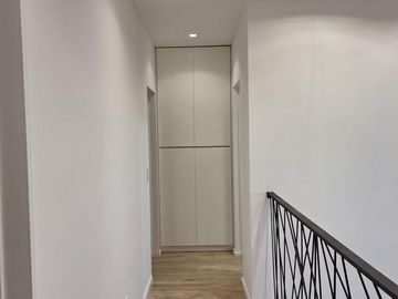 Casa en venta - 3 Dormitorios 3 Baños - Cochera - 1019,15Mts2 - Escobar