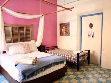 CASA EN VENTA AMUEBLADA - LA ERMITA , CENTRO, MÉRIDA