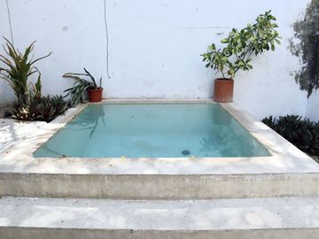 CASA EN VENTA AMUEBLADA - LA ERMITA , CENTRO, MÉRIDA