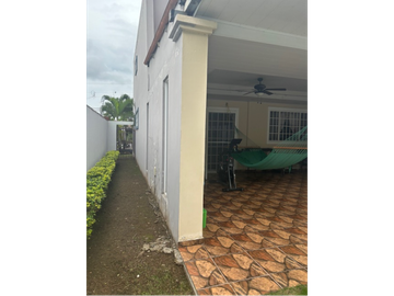 VENDO HERMOSA CASA URBANIZACION BRISAS DEL GOLF