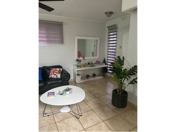 VENDO HERMOSA CASA URBANIZACION BRISAS DEL GOLF