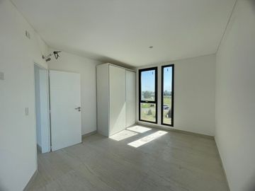 Casa en alquiler en Loma Verde
