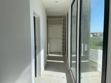 Casa en alquiler en Loma Verde