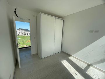 Casa en alquiler en Loma Verde