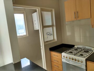 VENTA DEPTO 2 AMB CON COCHERA, SARANDI