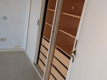 VENTA DEPTO 2 AMB CON COCHERA, SARANDI