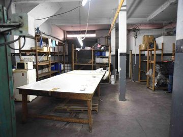 Gran Galpón de 300 m2 cubiertos - Villa Martelli