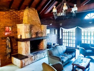 El Cazador Escobar - Casa Kennedy al 1900 -