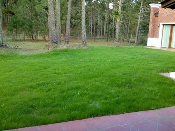Venta/Permuta - Casa CHALET INGLES de 4 ambientes en Pinamar - La Herradura