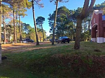 Venta/Permuta - Casa CHALET INGLES de 4 ambientes en Pinamar - La Herradura
