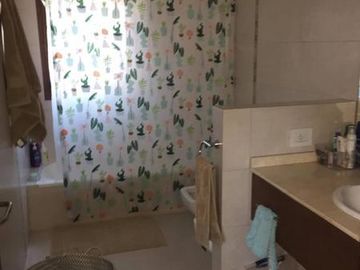 Venta/Permuta - Casa CHALET INGLES de 4 ambientes en Pinamar - La Herradura