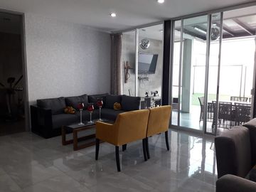 VENTA o RENTA CASA EN LEÓN, CAÑADA DEL REFUGIO SUR