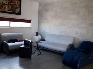 VENTA o RENTA CASA EN LEÓN, CAÑADA DEL REFUGIO SUR