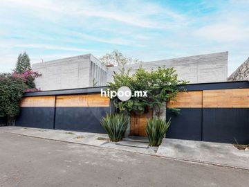Nuevo Casa en venta en Jardines del Pedregal