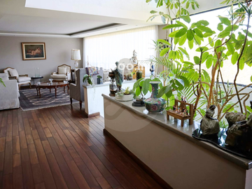 Casa en venta en Lomas de Tecamachalco